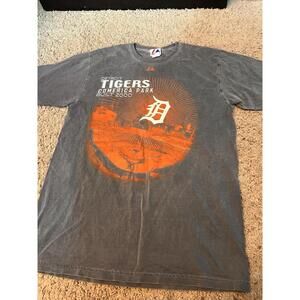 Vintage Detroit Tigers “Comerica Park Built 2000” Faded Gray Graphic Tee Size L